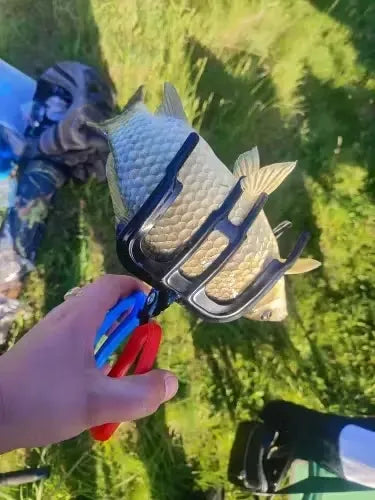 Fish Claw Gripper